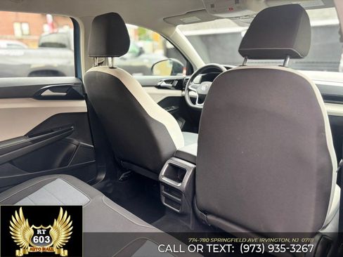 Used 2025 Volkswagen Taos S FWD image 10
