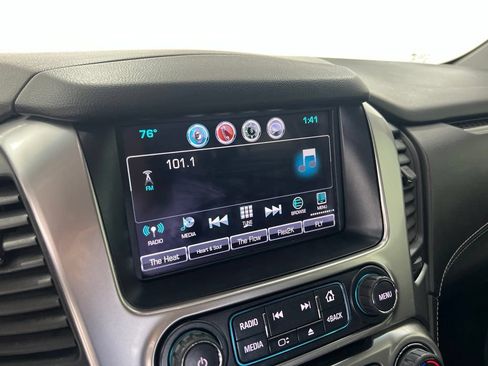 Used 2018 Chevrolet Tahoe LT w/ Luxury Package RWD image 12