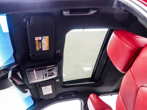 Used 2023 Toyota Highlander XSE FWD image 40