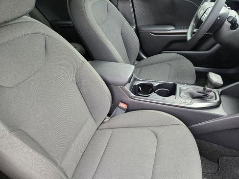 New 2026 Kia K4 LXS image 10