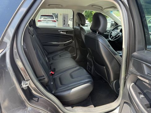 Used 2015 Ford Edge Titanium FWD image 15