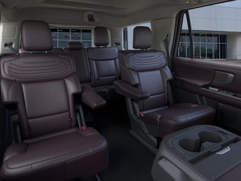 New 2026 Ford Expedition Platinum w/ Platinum Ultimate Package AWD/4WD image 34