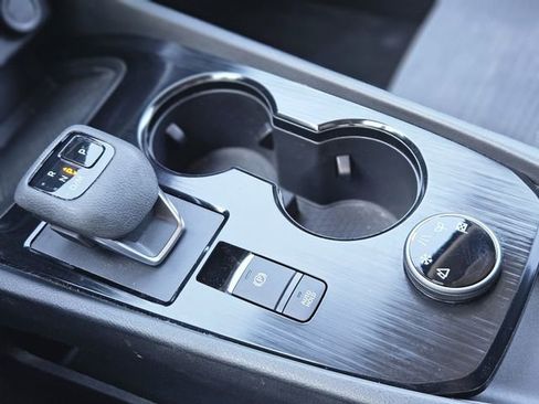 Certified 2023 Nissan Rogue SV image 26