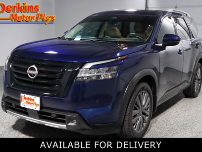 Used 2022 Nissan Pathfinder SL w/ SL Premium Package
