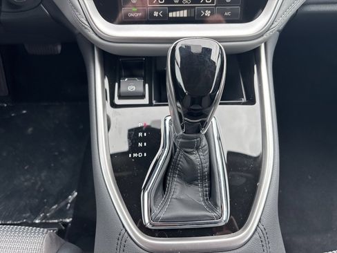 New 2025 Subaru Outback Premium w/ Popular Package #1A image 15