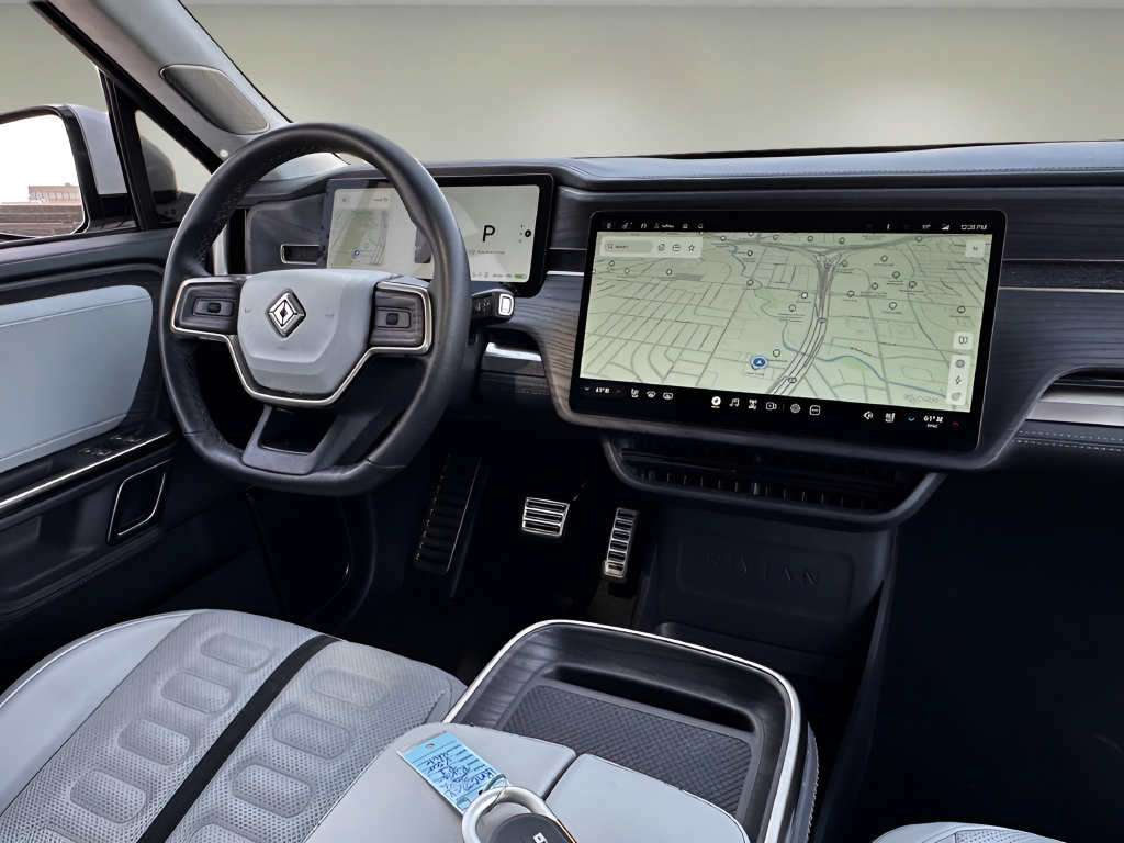 Used 2024 Rivian R1S Adventure Quad AWD/4WD image 6