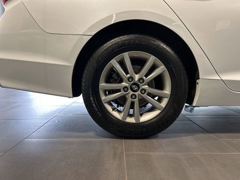 Used 2015 Hyundai Sonata SE FWD image 38