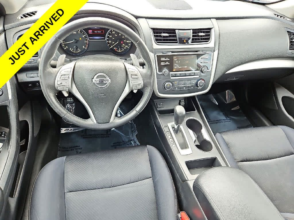Used 2017 Nissan Altima 2.5 SR w/ Midnight Edition Package FWD image 10