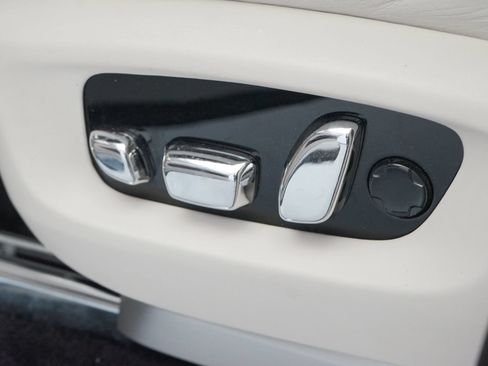 Used 2019 Rolls-Royce Cullinan AWD/4WD image 34