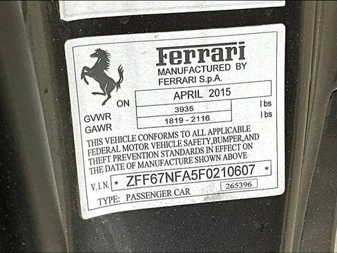 Used 2015 Ferrari 458 Italia Coupe RWD image 17