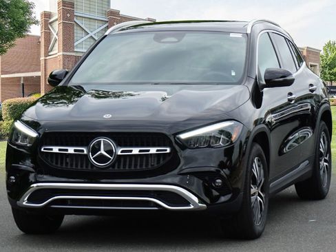 Used 2025 Mercedes-Benz GLA 250 image 4