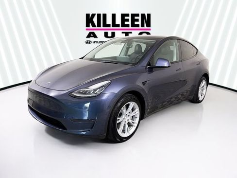 Used 2023 Tesla Model Y AWD image 3