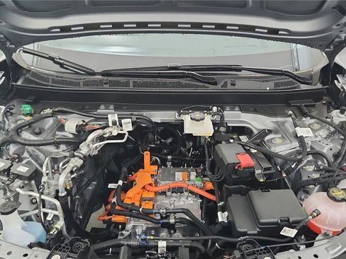 New 2025 Chevrolet Blazer EV RS RWD image 32