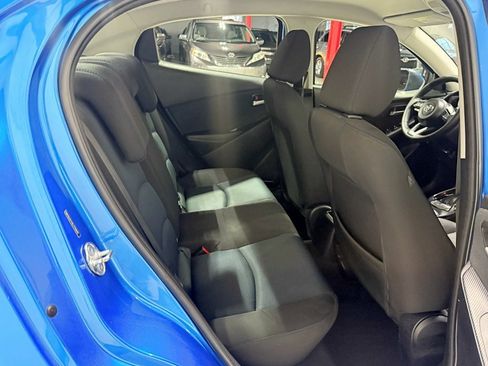Used 2020 Toyota Yaris LE image 28