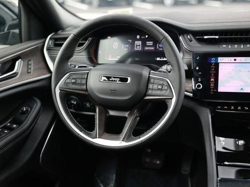 New 2026 Jeep Grand Cherokee Limited image 22