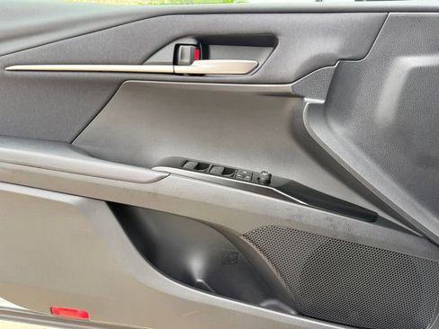 Used 2026 Toyota Camry LE w/ Convenience Package FWD image 19