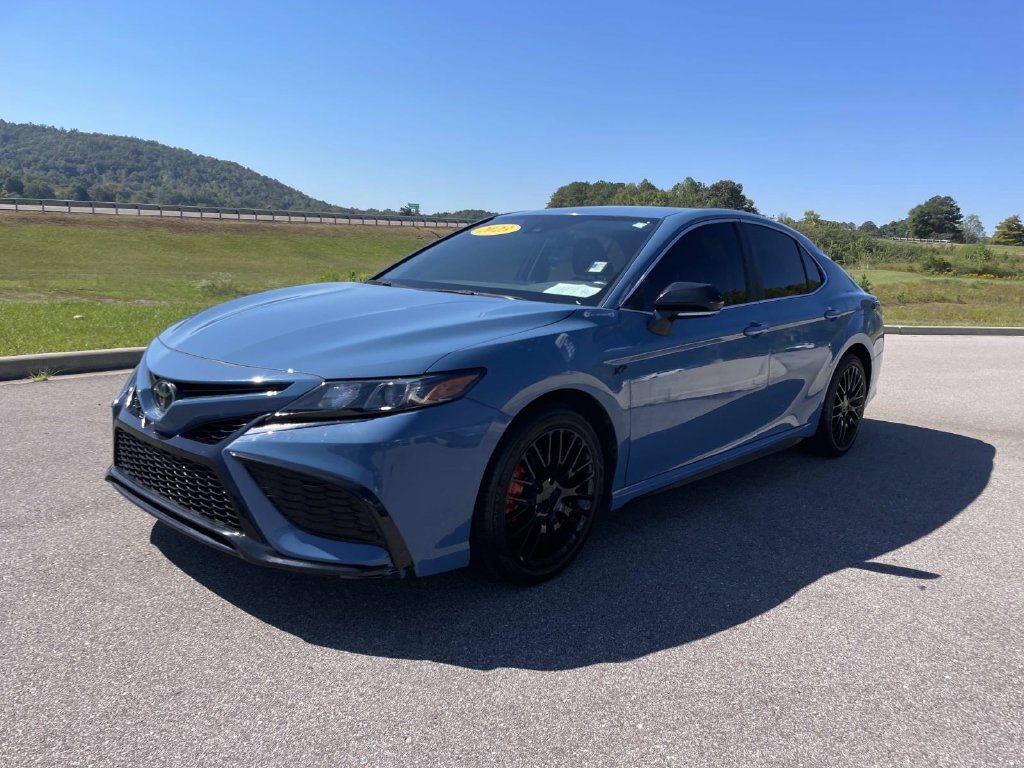 Used 2023 Toyota Camry SE FWD image 7