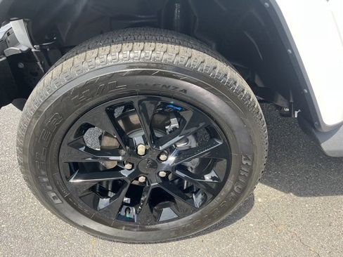 Used 2022 Jeep Wrangler Unlimited Sahara 4xe image 37