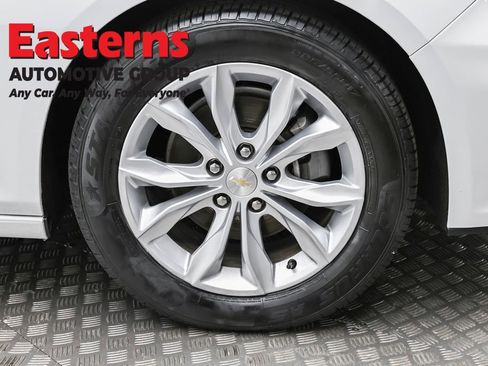 Used 2024 Chevrolet Malibu LT image 31