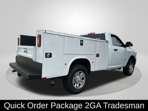 Used 2022 RAM 2500 Tradesman AWD/4WD image 3