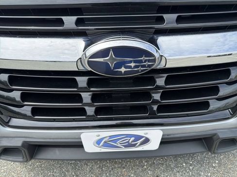 Used 2023 Subaru Ascent Limited AWD/4WD image 32