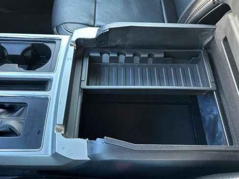 Used 2016 Ford F150 XLT image 31