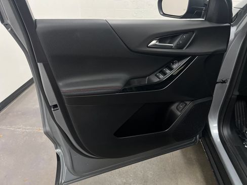 Used 2026 Chevrolet Equinox RS FWD image 10