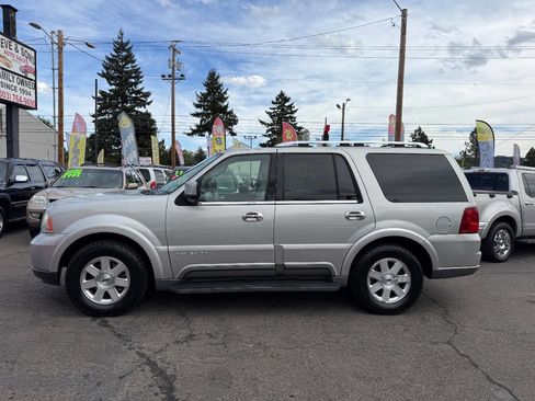 Used 2004 Lincoln Navigator Luxury image 6