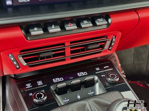 Used 2022 Porsche 911 GT3 image 13