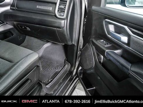 Used 2022 RAM 1500 Big Horn w/ Night Edition image 25