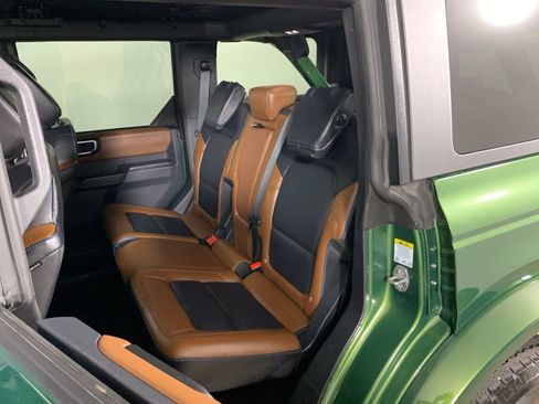 Used 2024 Ford Bronco Outer Banks image 29