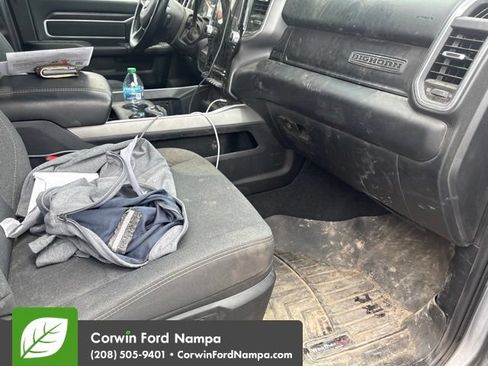 Used 2024 RAM 2500 Big Horn w/ Sport Appearance Package AWD/4WD image 16