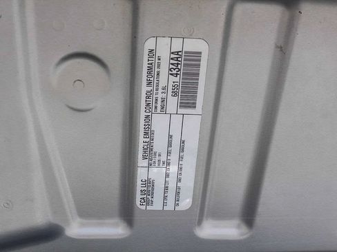 Used 2022 Jeep Grand Cherokee L Limited RWD image 28
