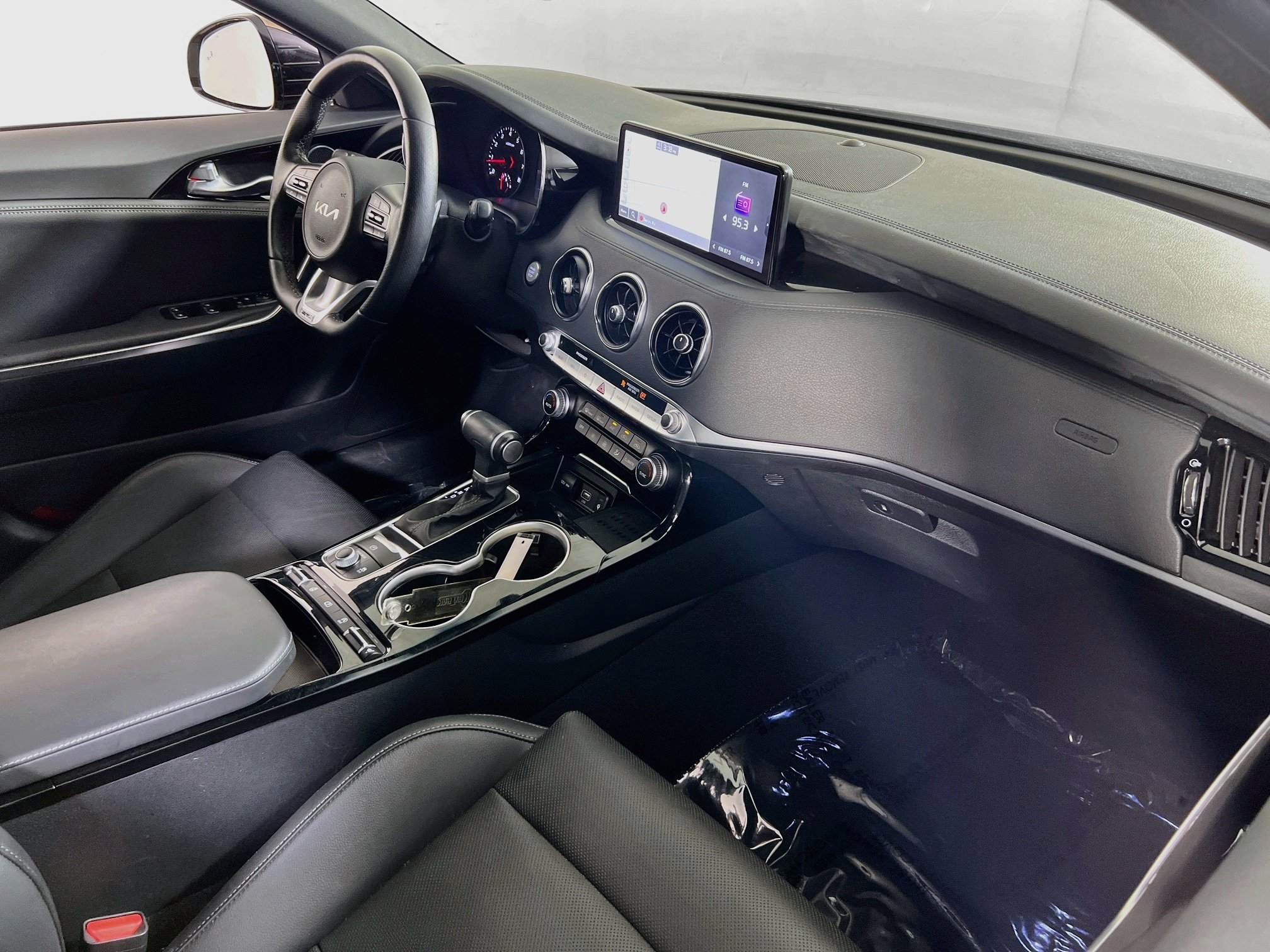 Used 2023 Kia Stinger GT-Line AWD/4WD image 28