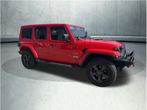Used 2021 Jeep Wrangler Unlimited Sahara w/ Uconnect 4C Nav & Sound Group AWD/4WD image 8