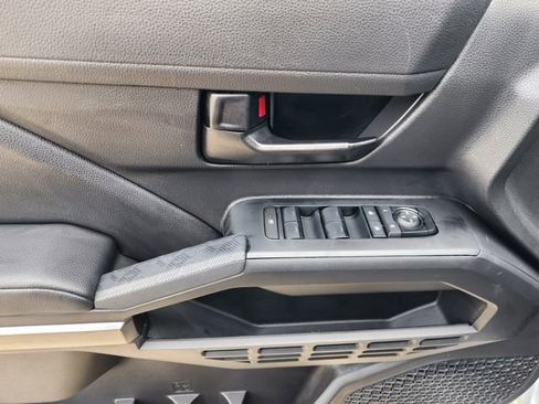 Certified 2025 Toyota Tacoma SR5 image 22