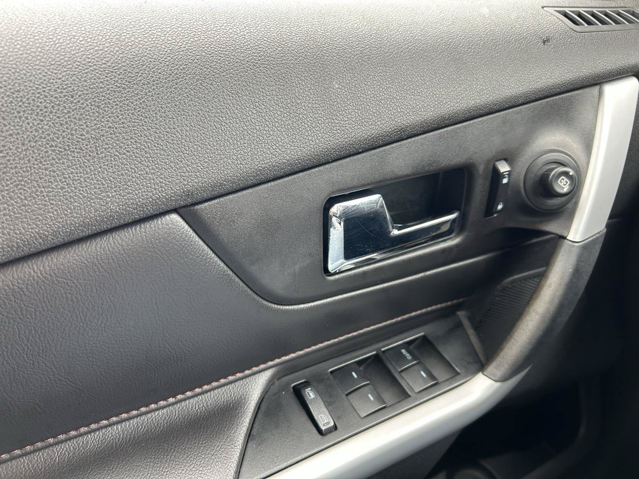 Used 2014 Ford Edge Limited FWD image 27