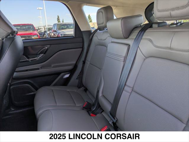 New 2025 Lincoln Corsair Grand Touring AWD/4WD image 12