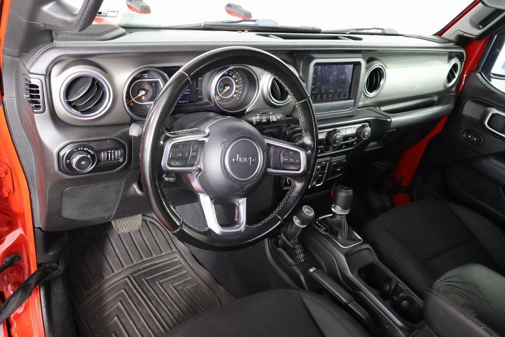 Used 2020 Jeep Wrangler Unlimited Sahara AWD/4WD image 6