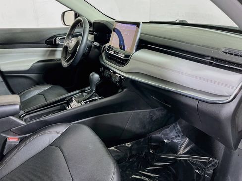 Used 2022 Jeep Compass Limited w/ Elite Group image 28