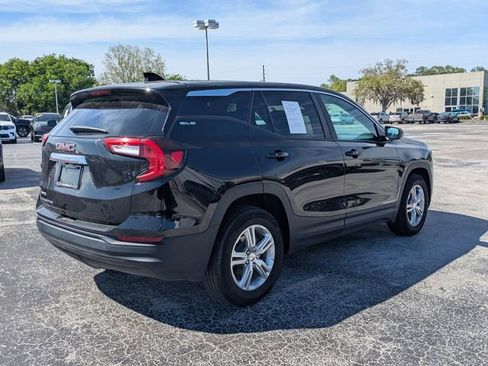 Used 2024 GMC Terrain SLE FWD image 5