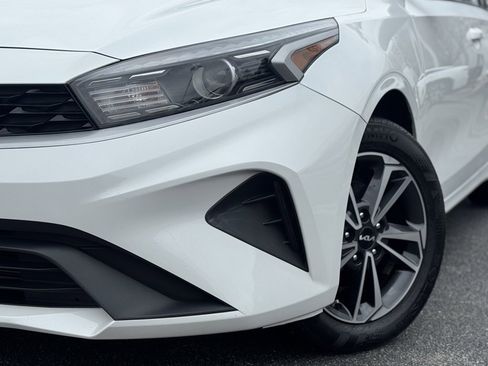 Used 2024 Kia Forte LXS w/ LXS Technology Package image 5