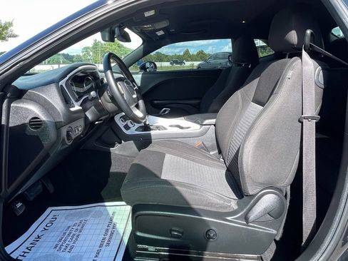 Used 2020 Dodge Challenger SXT RWD image 13