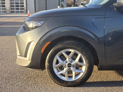 Certified 2023 Kia Soul S image 6