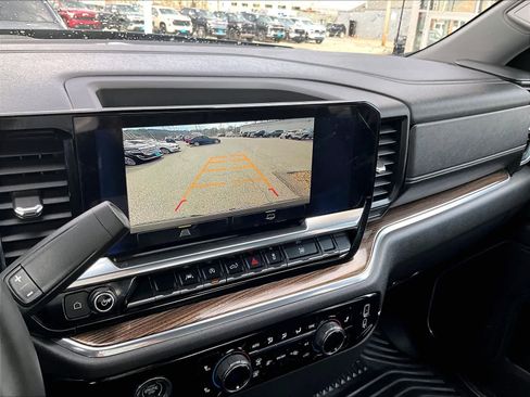 Used 2023 Chevrolet Silverado 1500 LT image 19