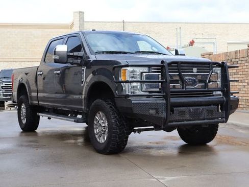 Used 2017 Ford F250 Lariat w/ Chrome Package AWD/4WD image 2
