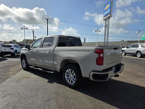 New 2026 Chevrolet Silverado 1500 RST w/ Z71 Off-Road Package AWD/4WD image 3