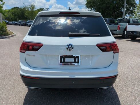 Used 2021 Volkswagen Tiguan S FWD image 5