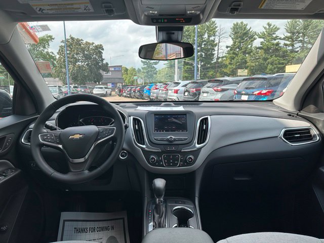 Used 2023 Chevrolet Equinox LT w/ Driver Convenience Package AWD/4WD image 18
