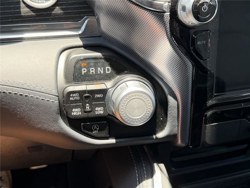 Used 2024 RAM 1500 Limited AWD/4WD image 21